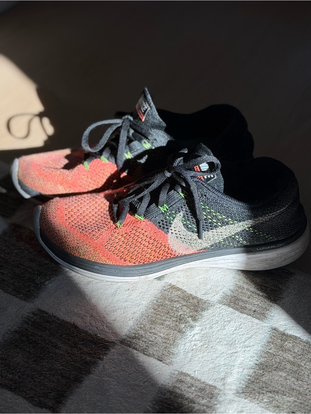 Nike Flyknit Running Shoes - Coral/Black